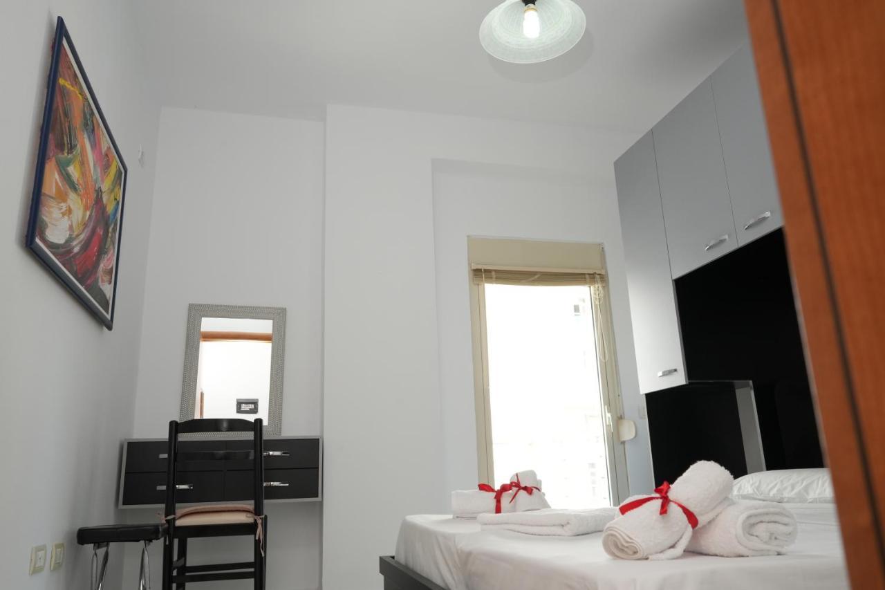 Merry'S Apartment Durrës Esterno foto